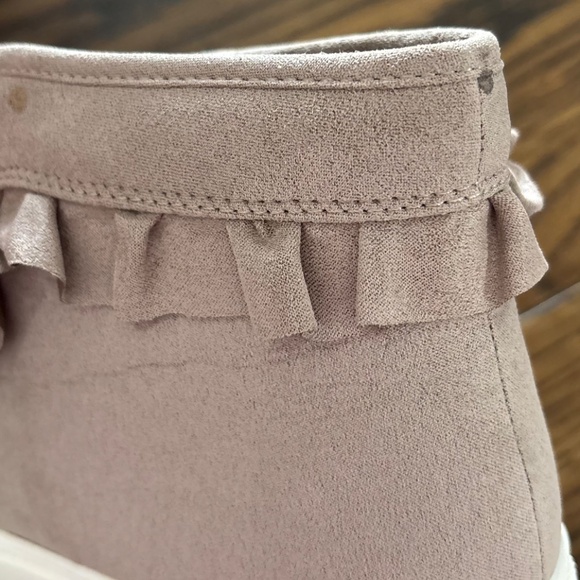 NWT Sneakers - Picture 4 of 5